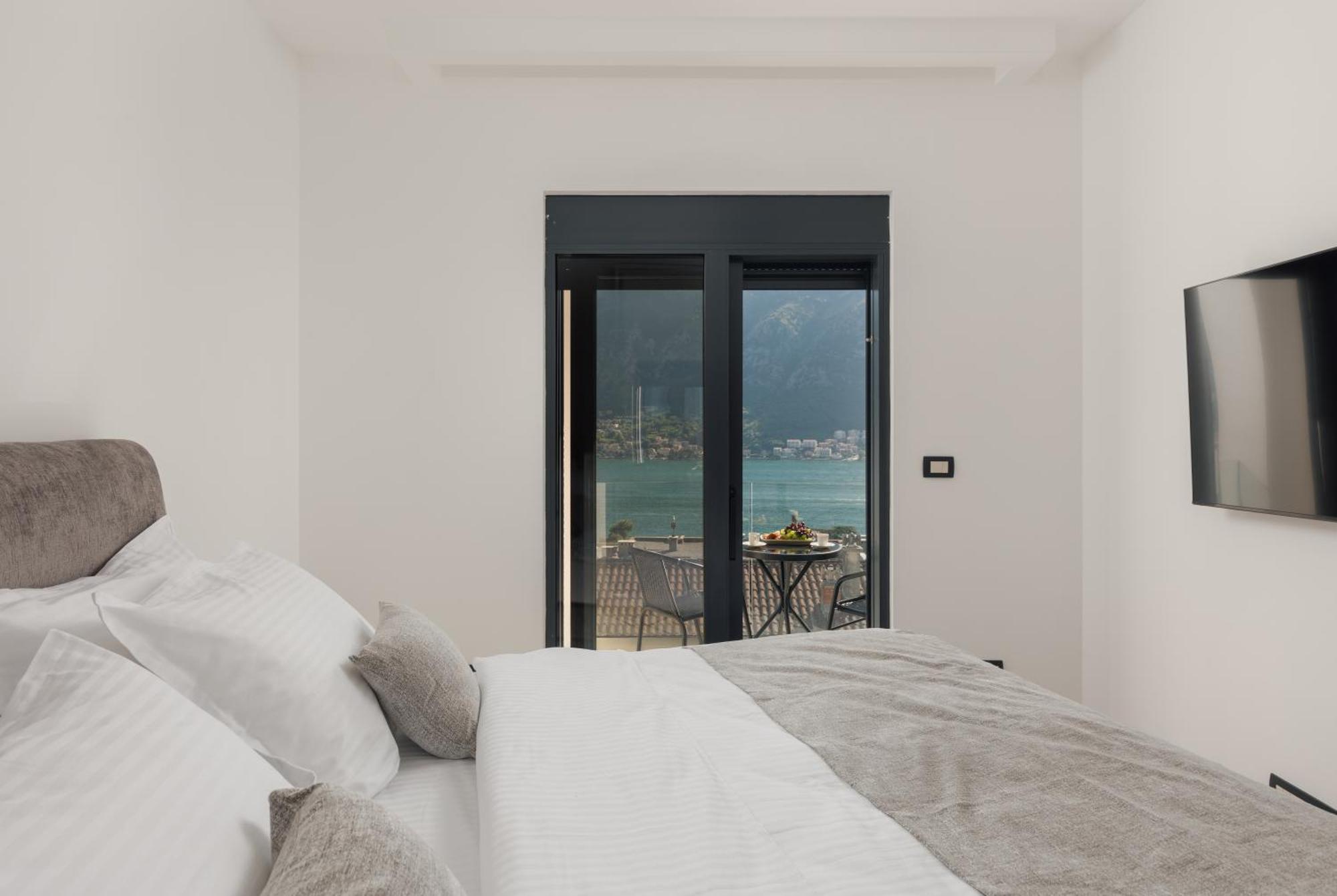 Berge Apartments Kotor Eksteriør billede