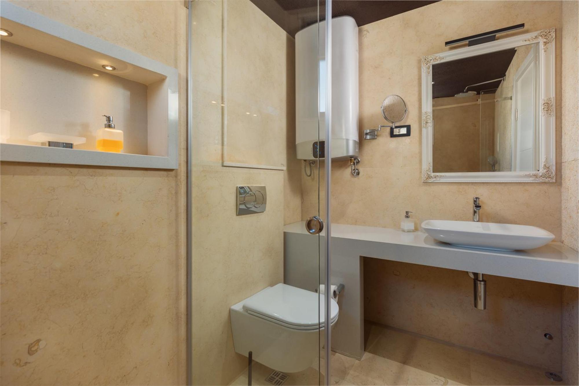 Berge Apartments Kotor Eksteriør billede